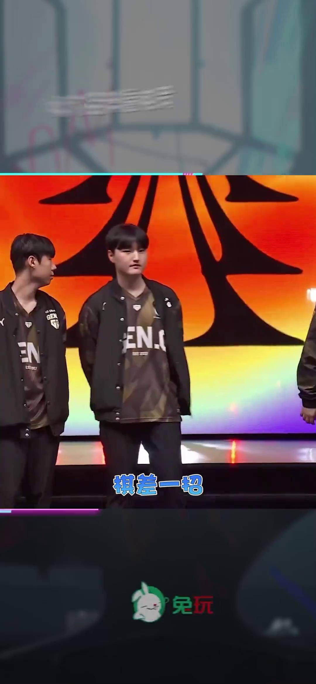 关于领先优势明显引发热议！，JackeyLove在曼联比赛中比赛局势复杂观众掌声雷动的信息
