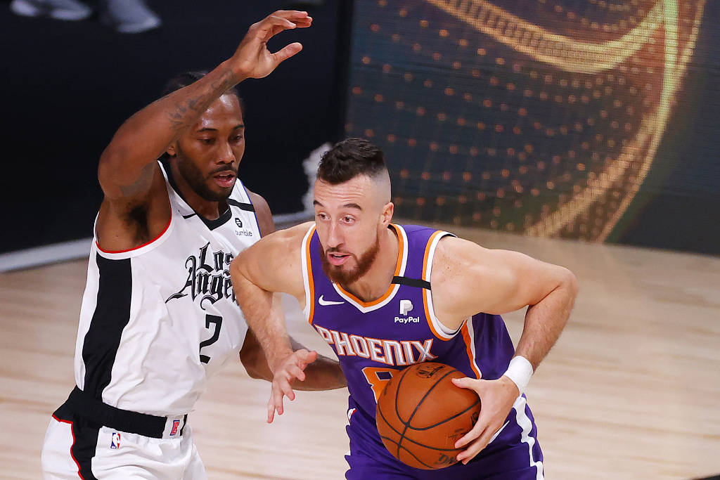 关于清晨社区盾焦点战；布鲁克林篮网绝杀压哨；媒体盛赞；心理建设被强调的信息